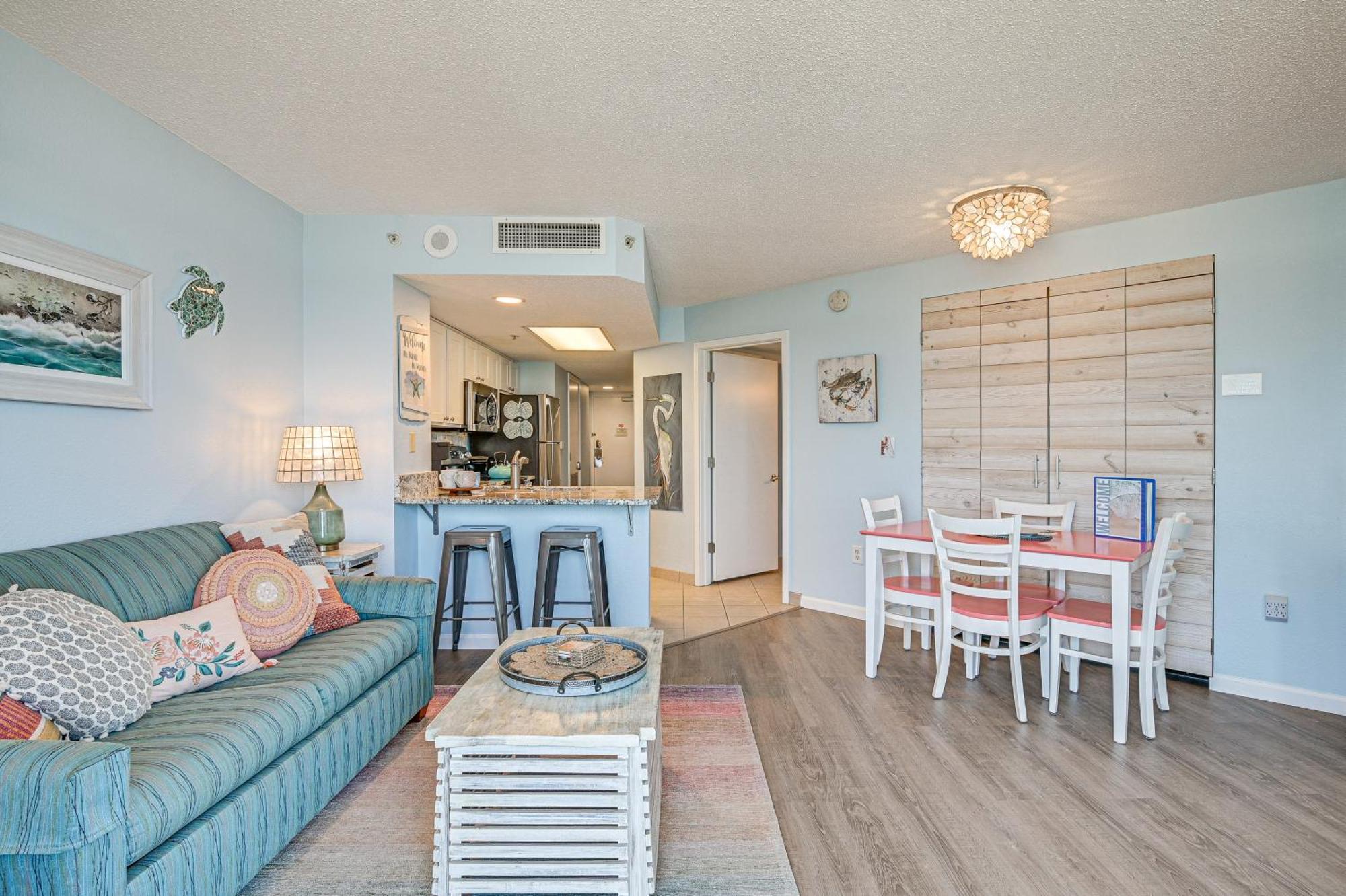 Beachy Condo With Pool Access And Steps To Boardwalk! Мертл-Біч Екстер'єр фото
